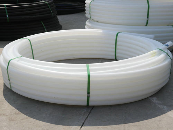 PE塑料管應該怎樣增白？